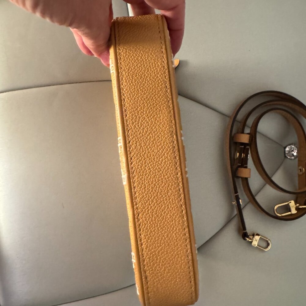 Louis Vuitton Empreinte Monogram Giant Borderies Easy Pouch in Arizona - Picture 4 of 8